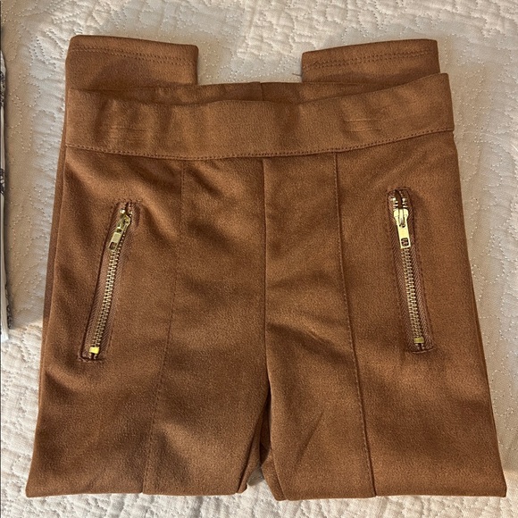 Cynthia Rowley Kids Size 5 Butterfly Print Top & Brown Suede-Like Pants Bundle - Picture 5 of 5